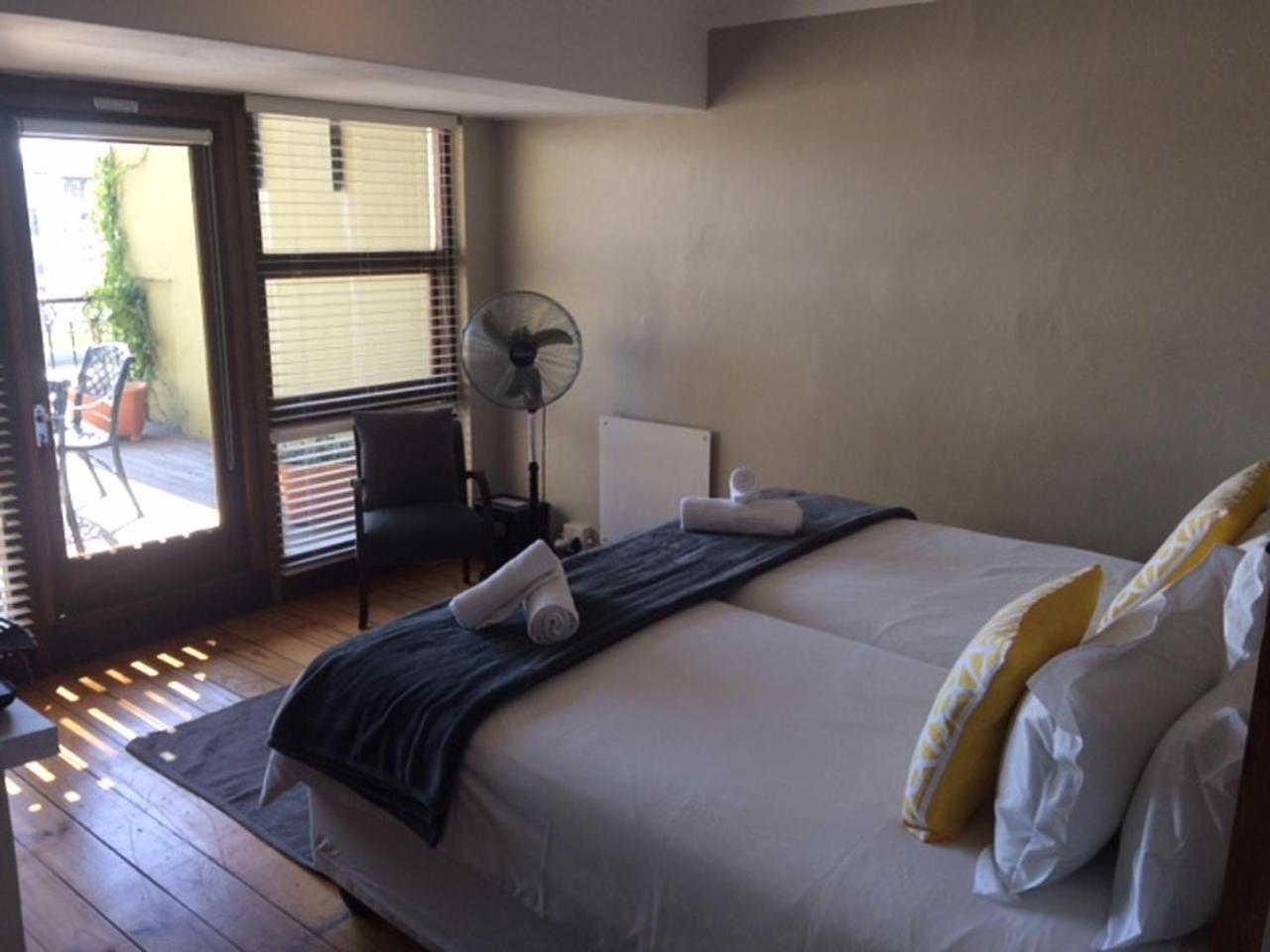 De Waterkant Guest house